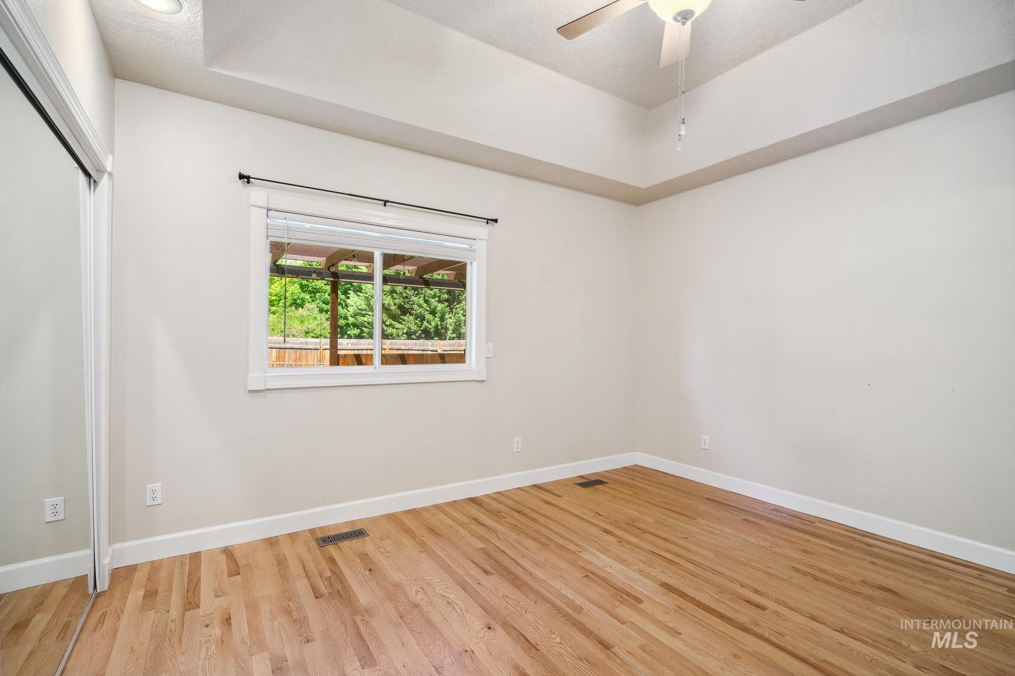 1861 N Interlachen Way