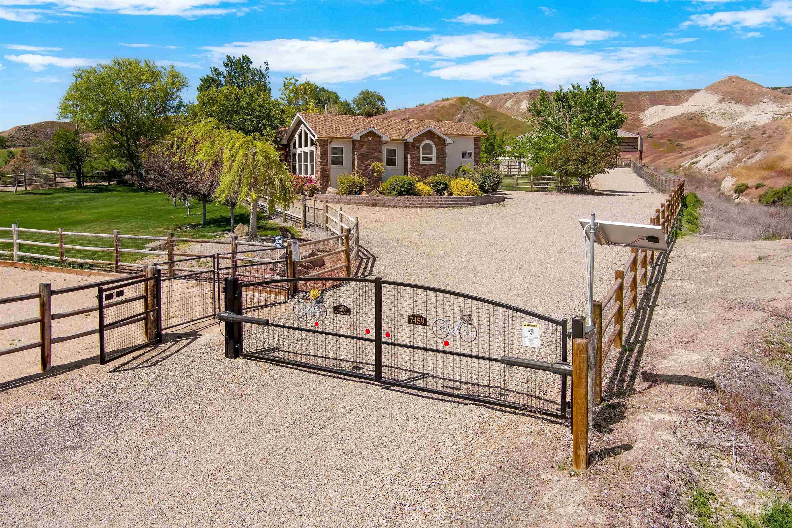 7459 Old Bruneau Hwy