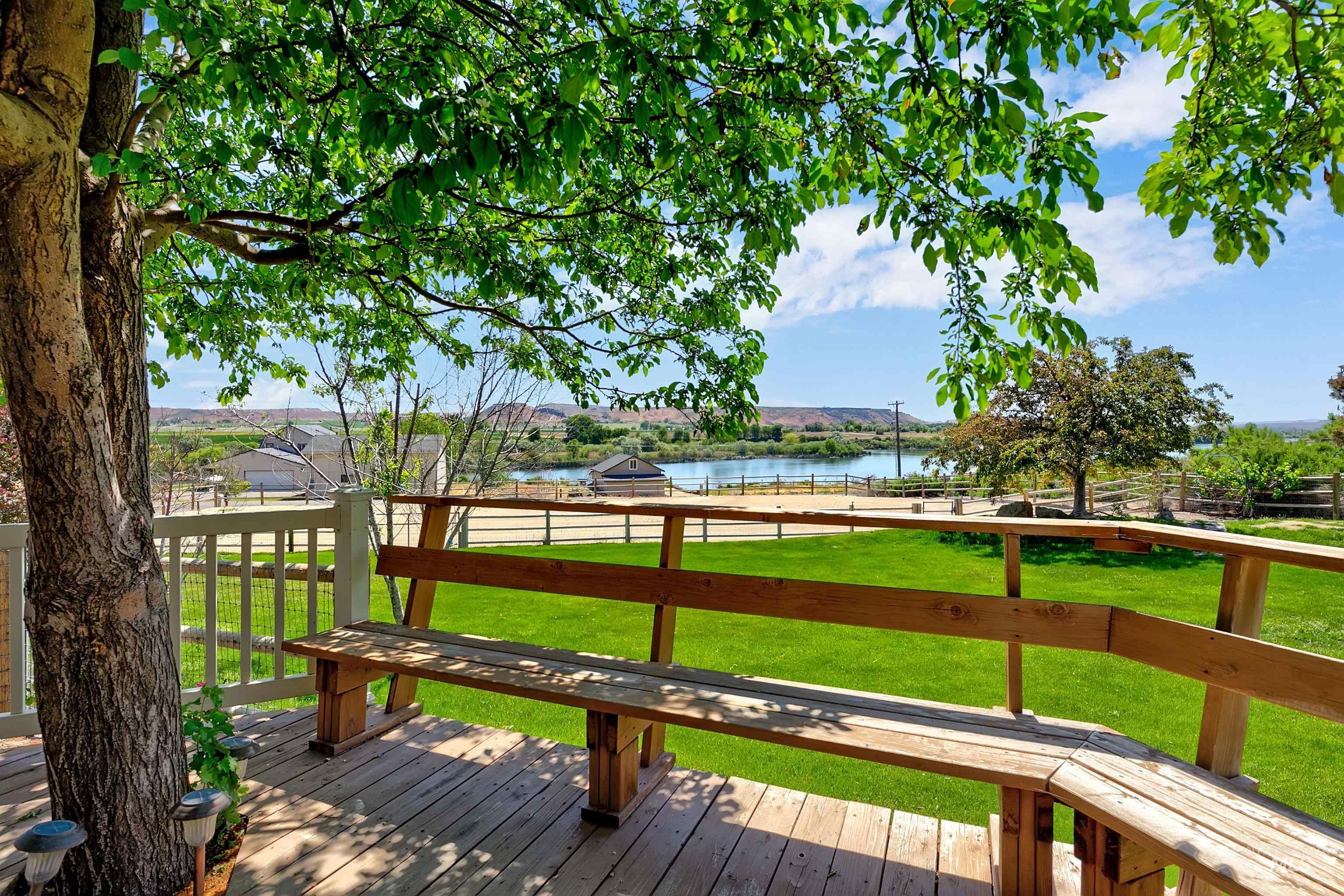 7459 Old Bruneau Hwy