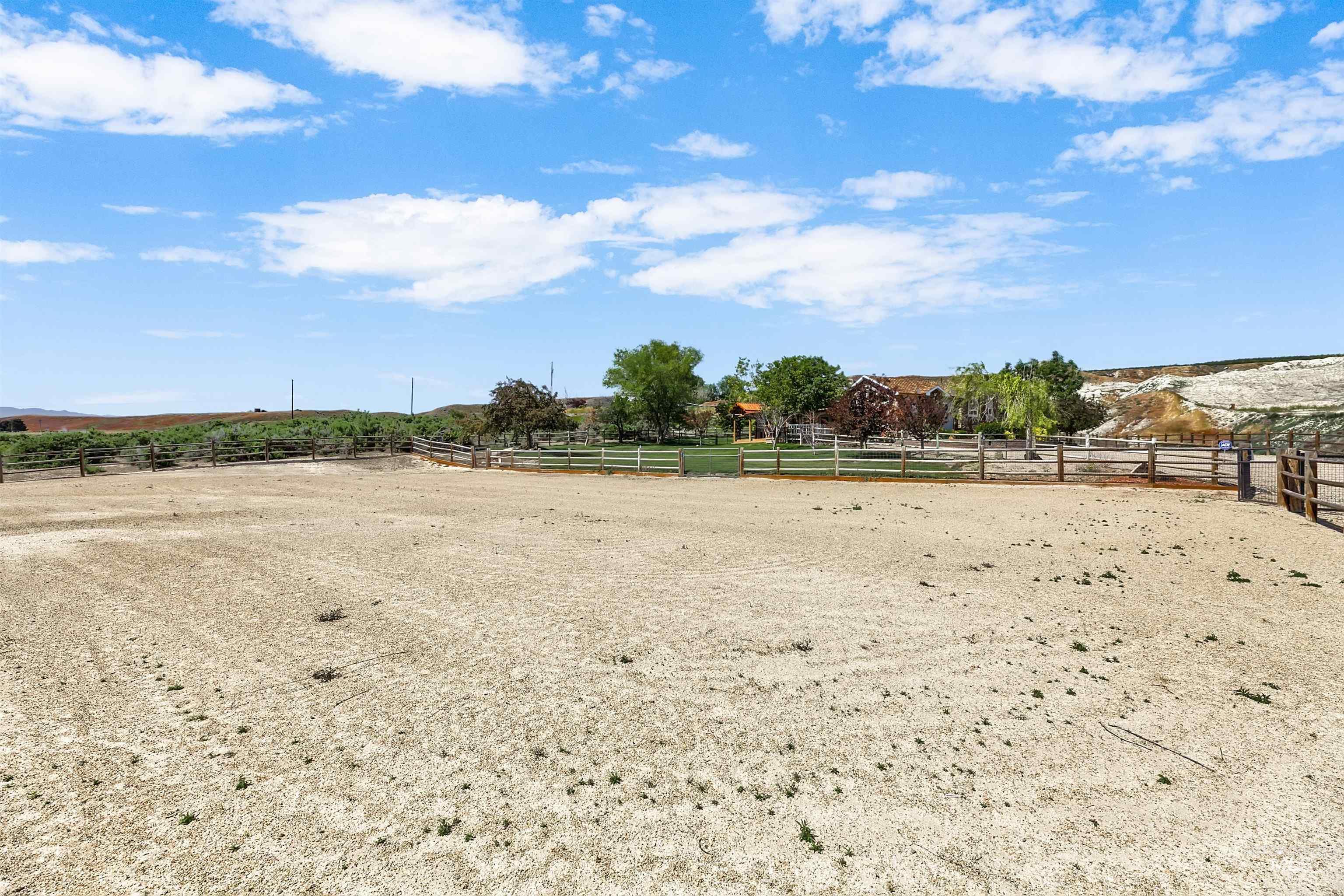 7459 Old Bruneau Hwy