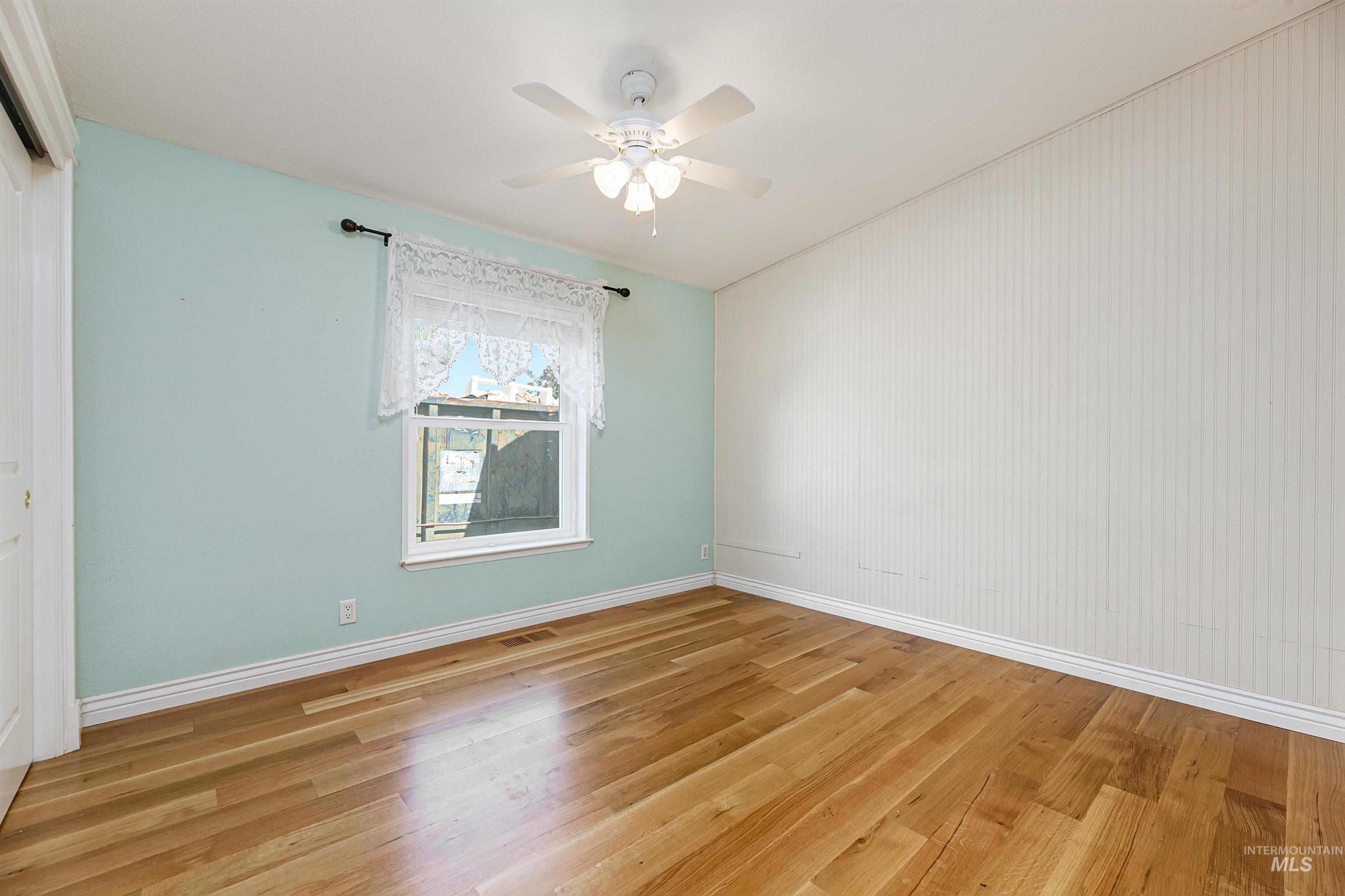 7459 Old Bruneau Hwy