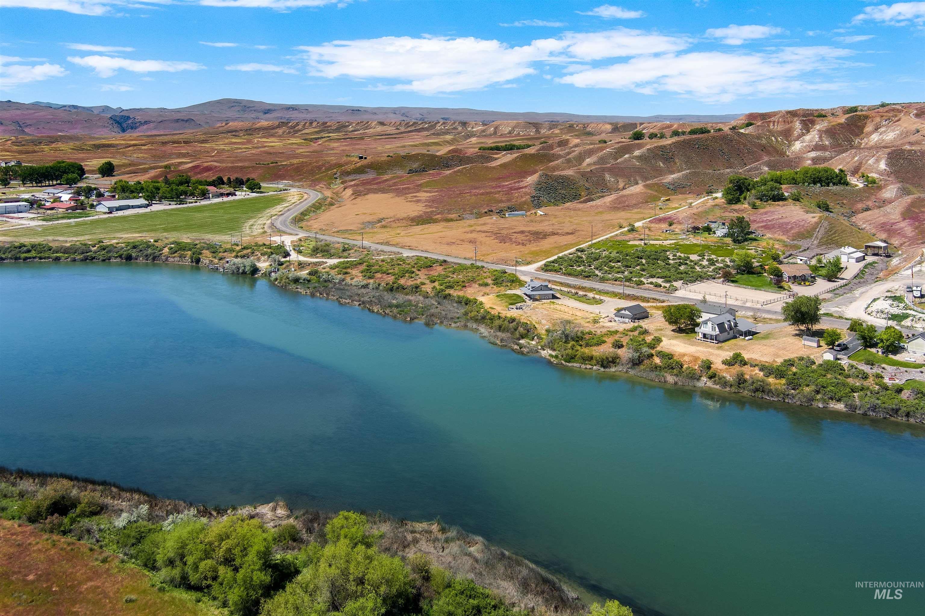 7459 Old Bruneau Hwy