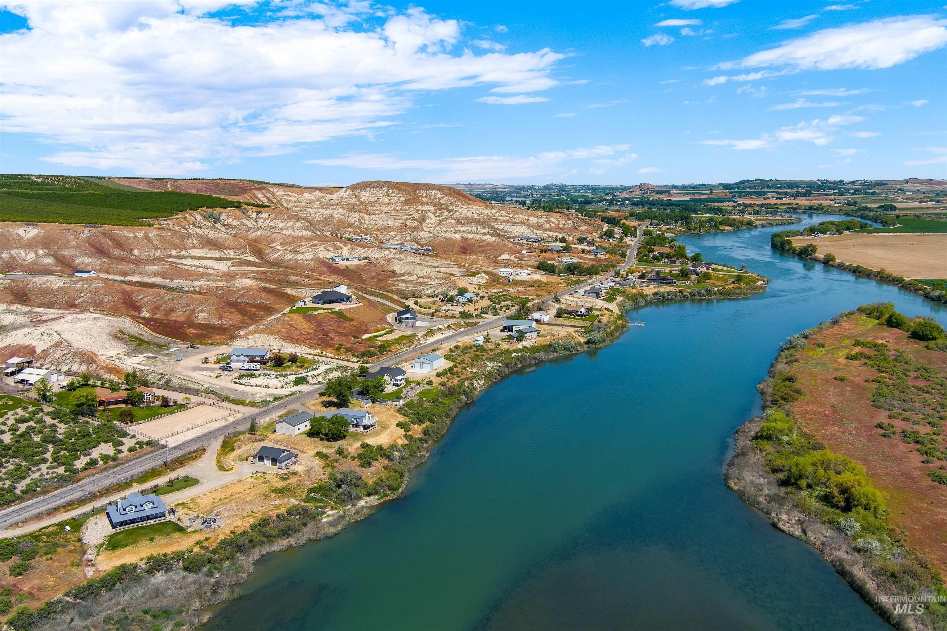 7459 Old Bruneau Hwy