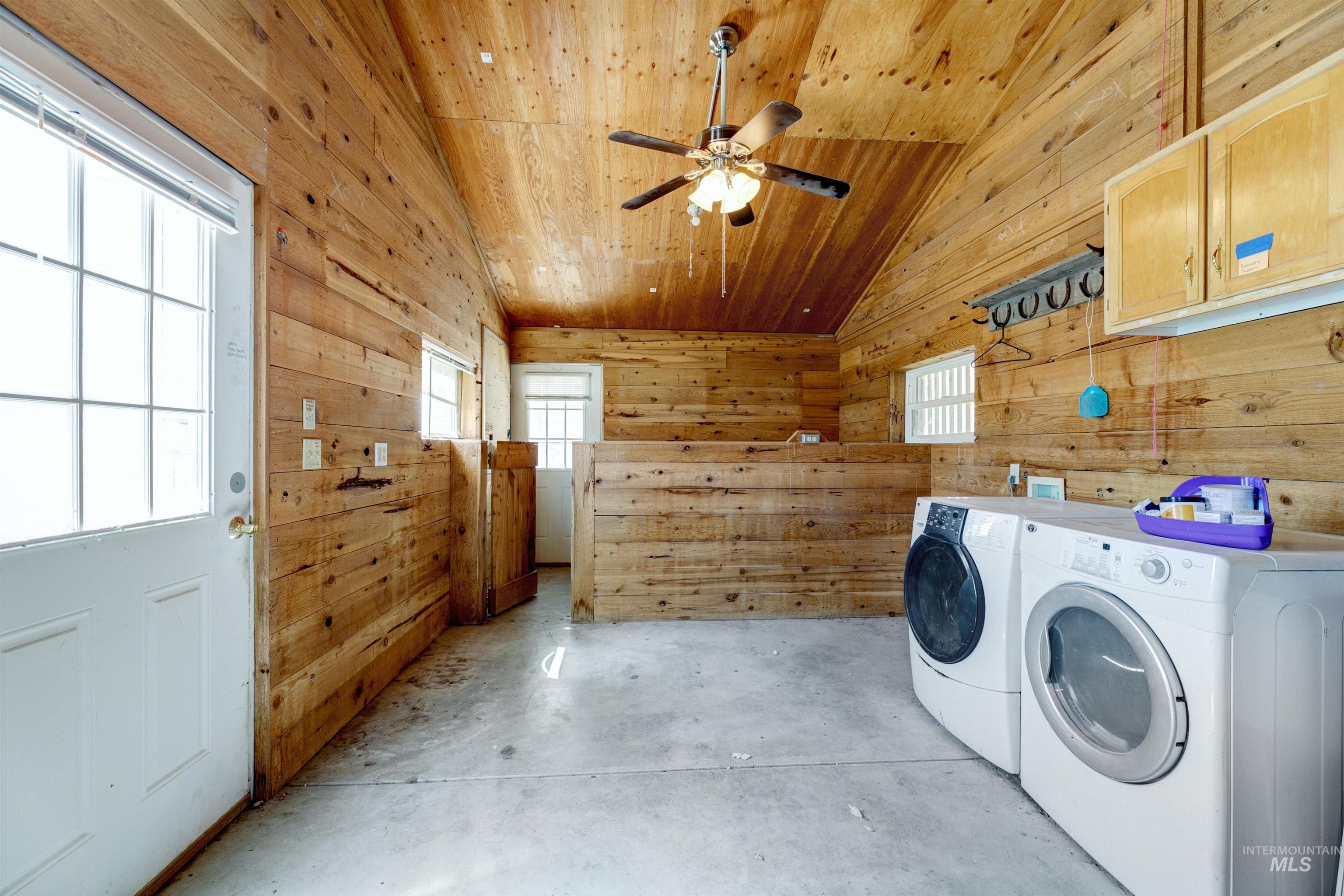 7459 Old Bruneau Hwy