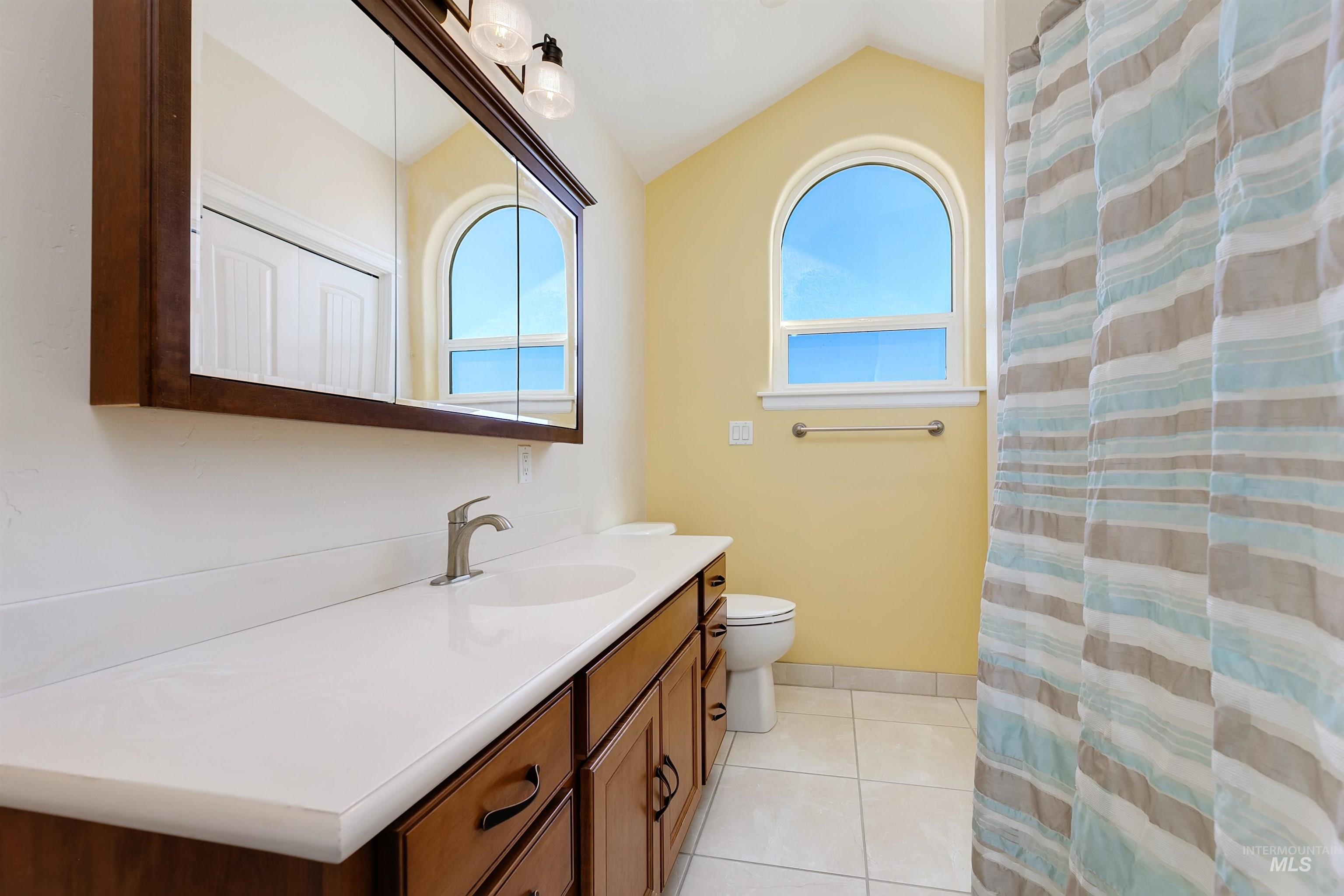 7459 Old Bruneau Hwy