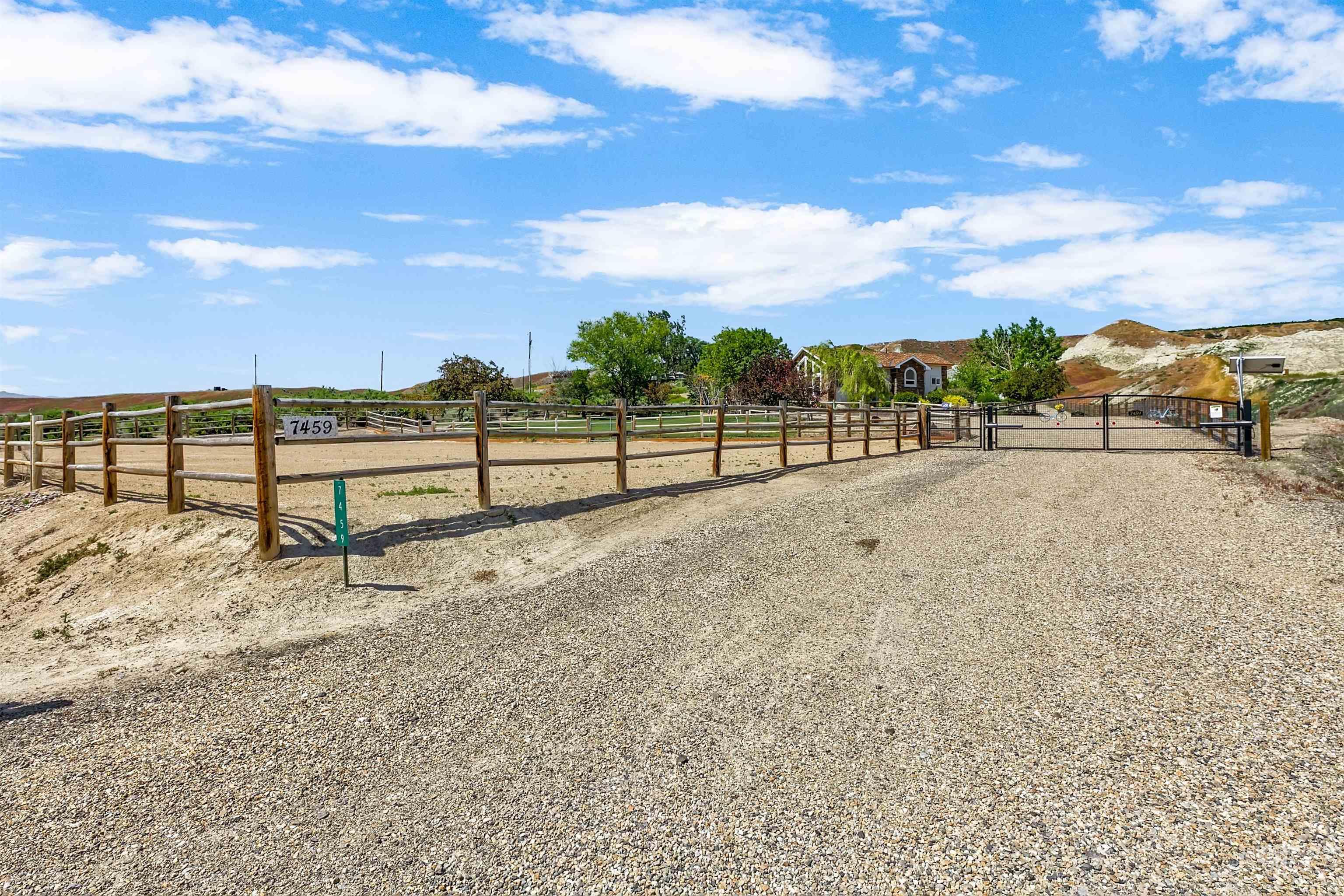 7459 Old Bruneau Hwy