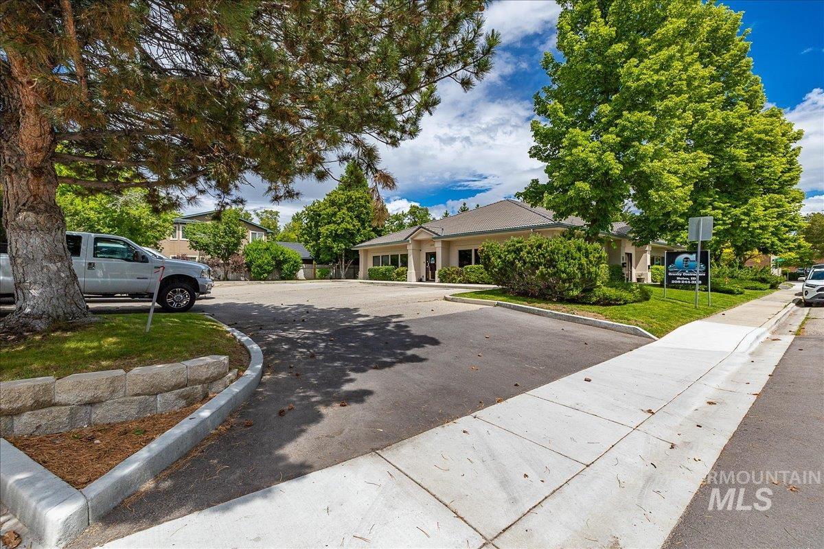7950 W King St.