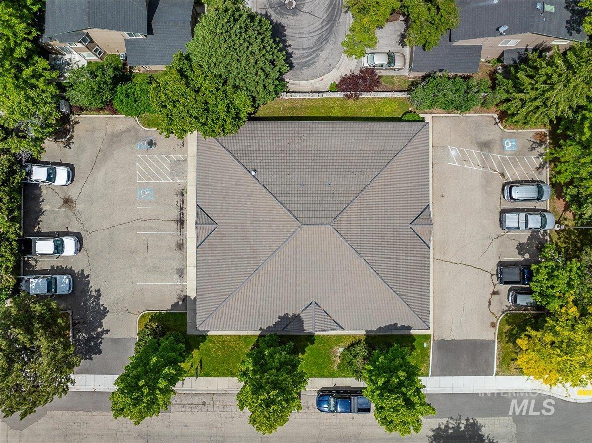 7950 W King St.