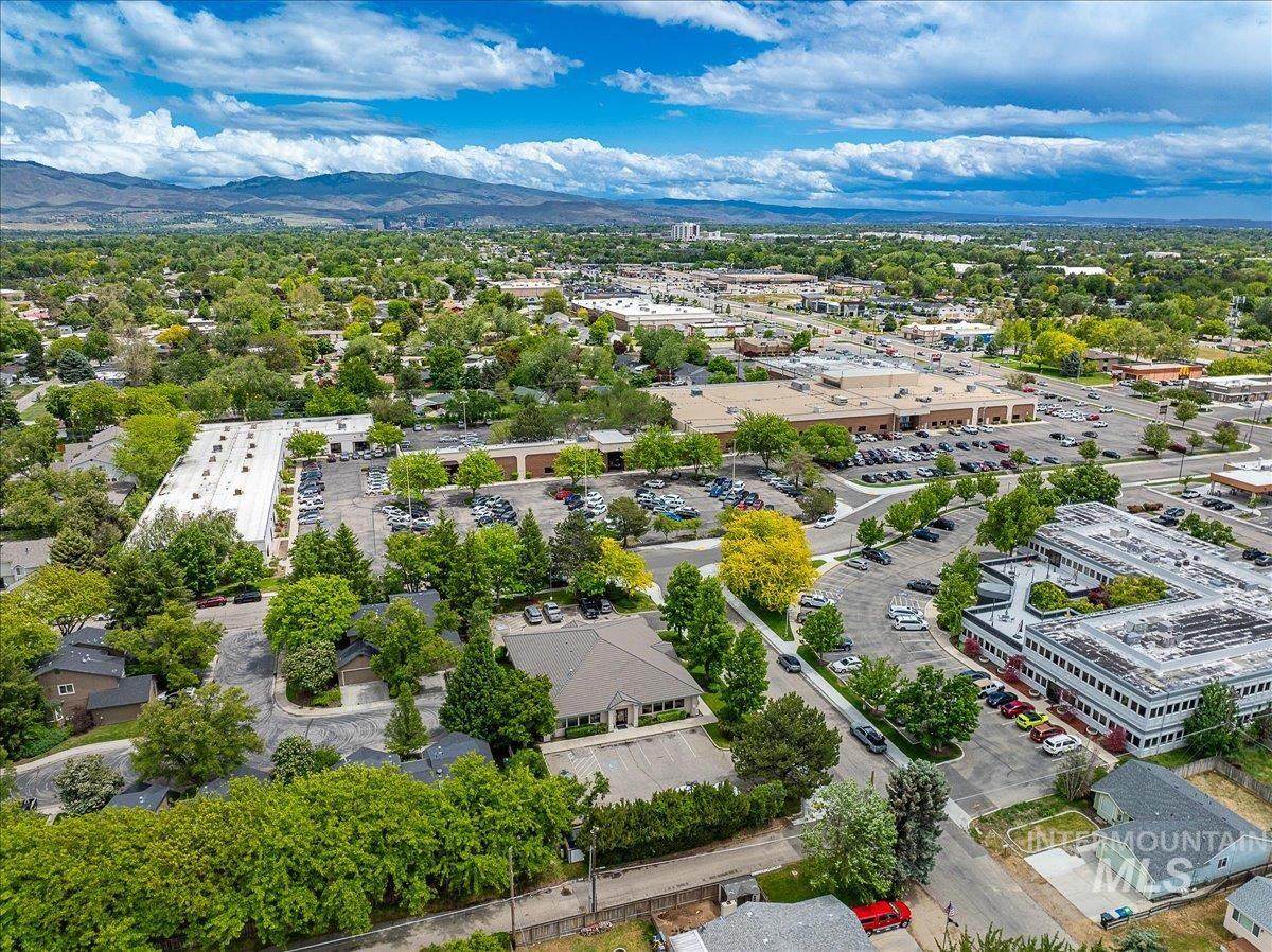 7950 W King St.