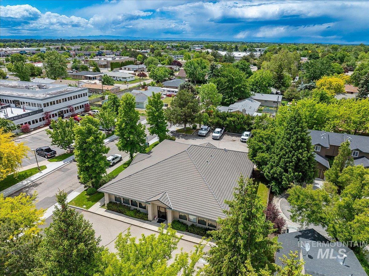 7950 W King St.