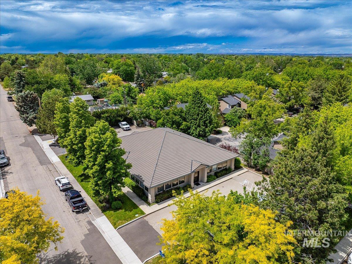 7950 W King St.