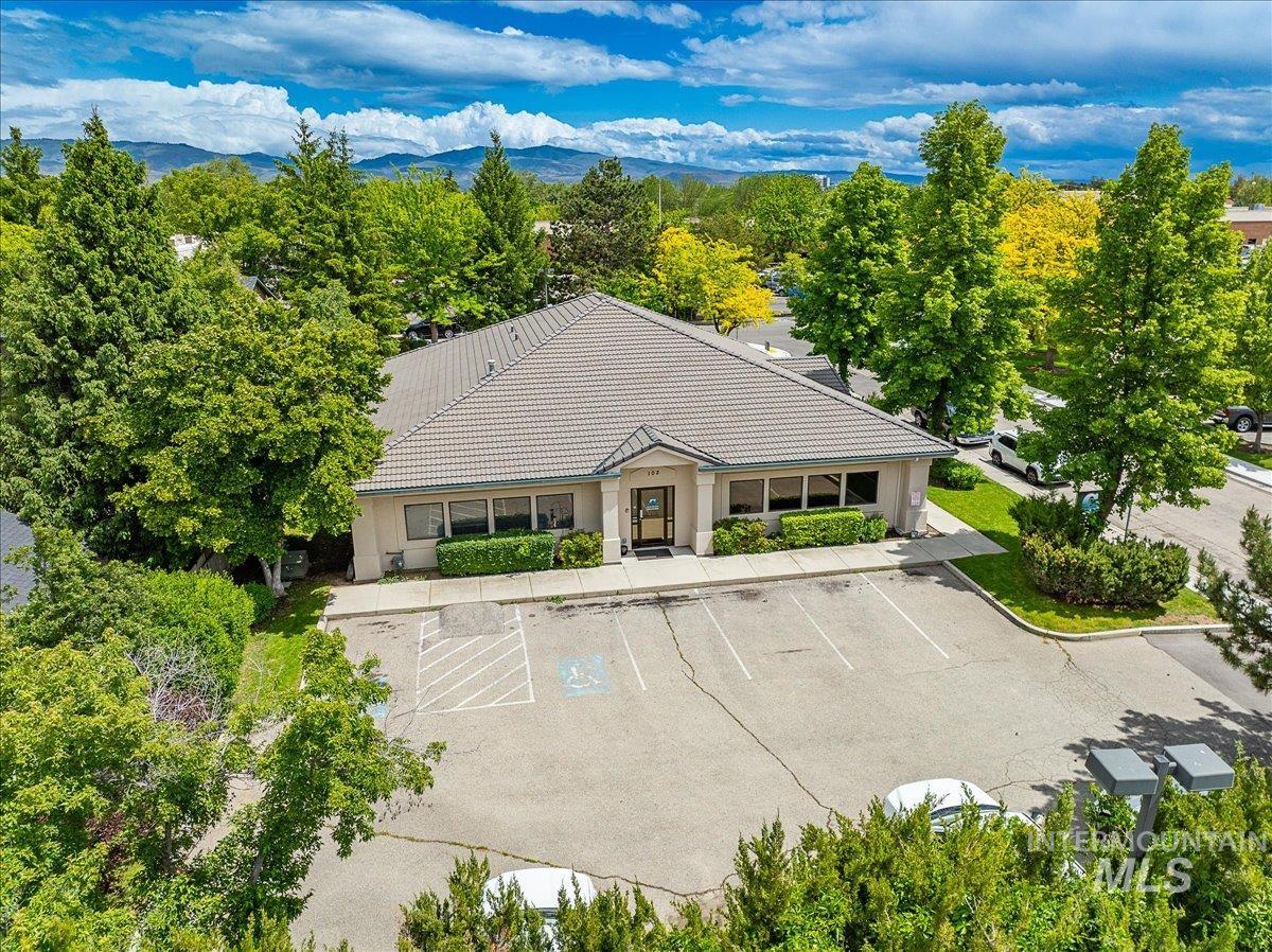 7950 W King St.