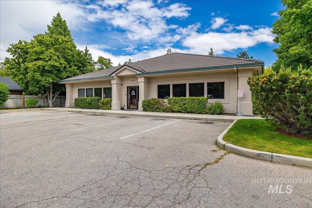 7950 W King St.