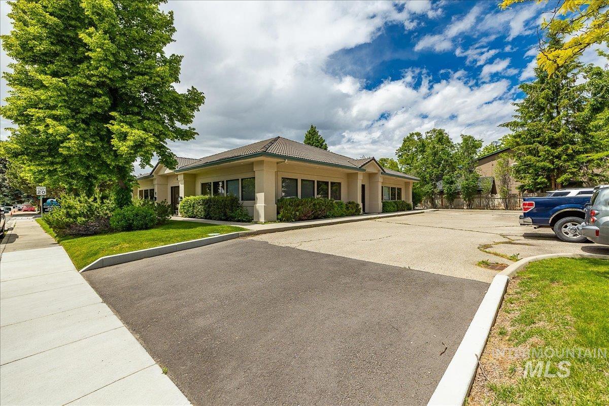 7950 W King St.