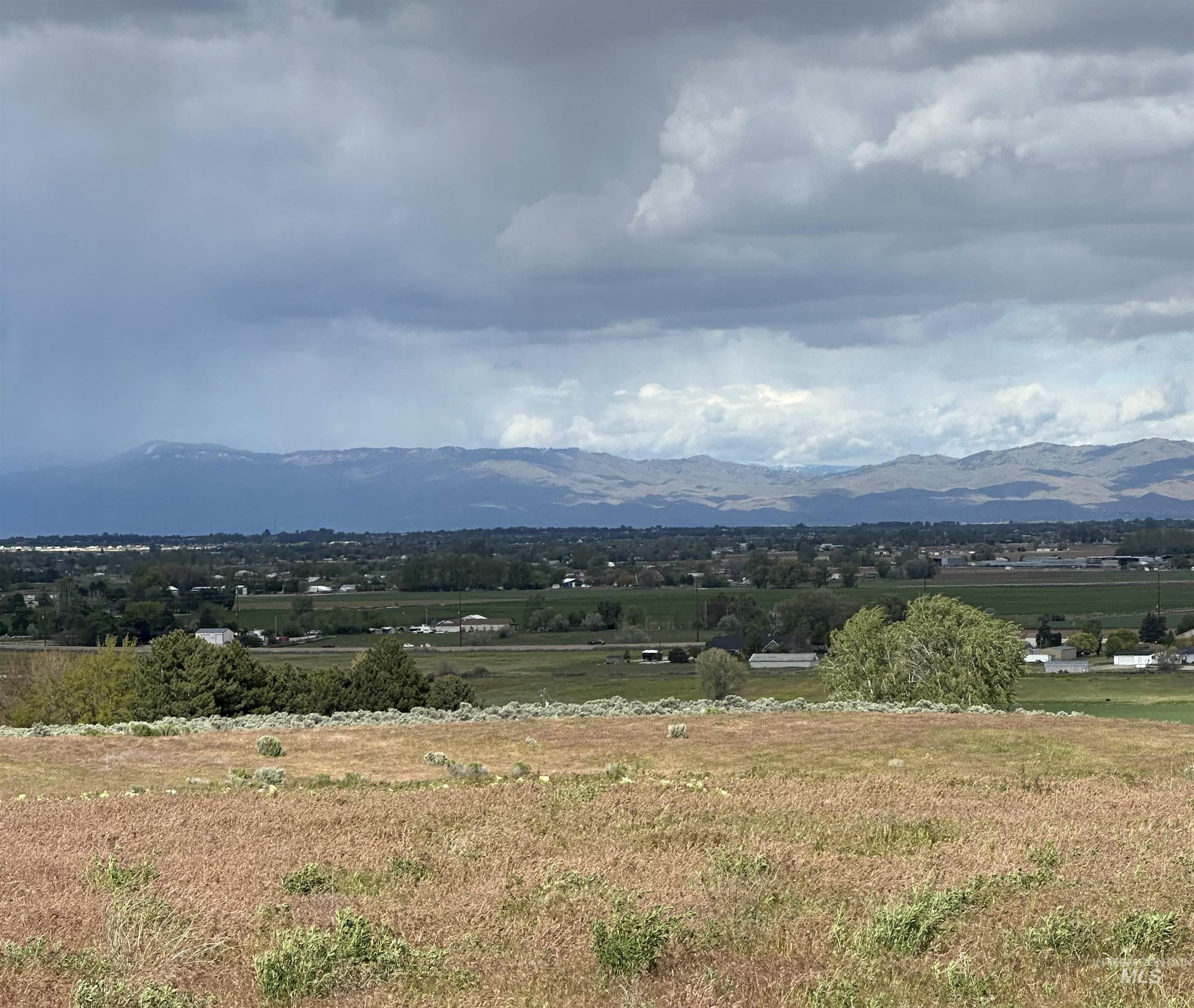 8202 Loma Linda Ridge