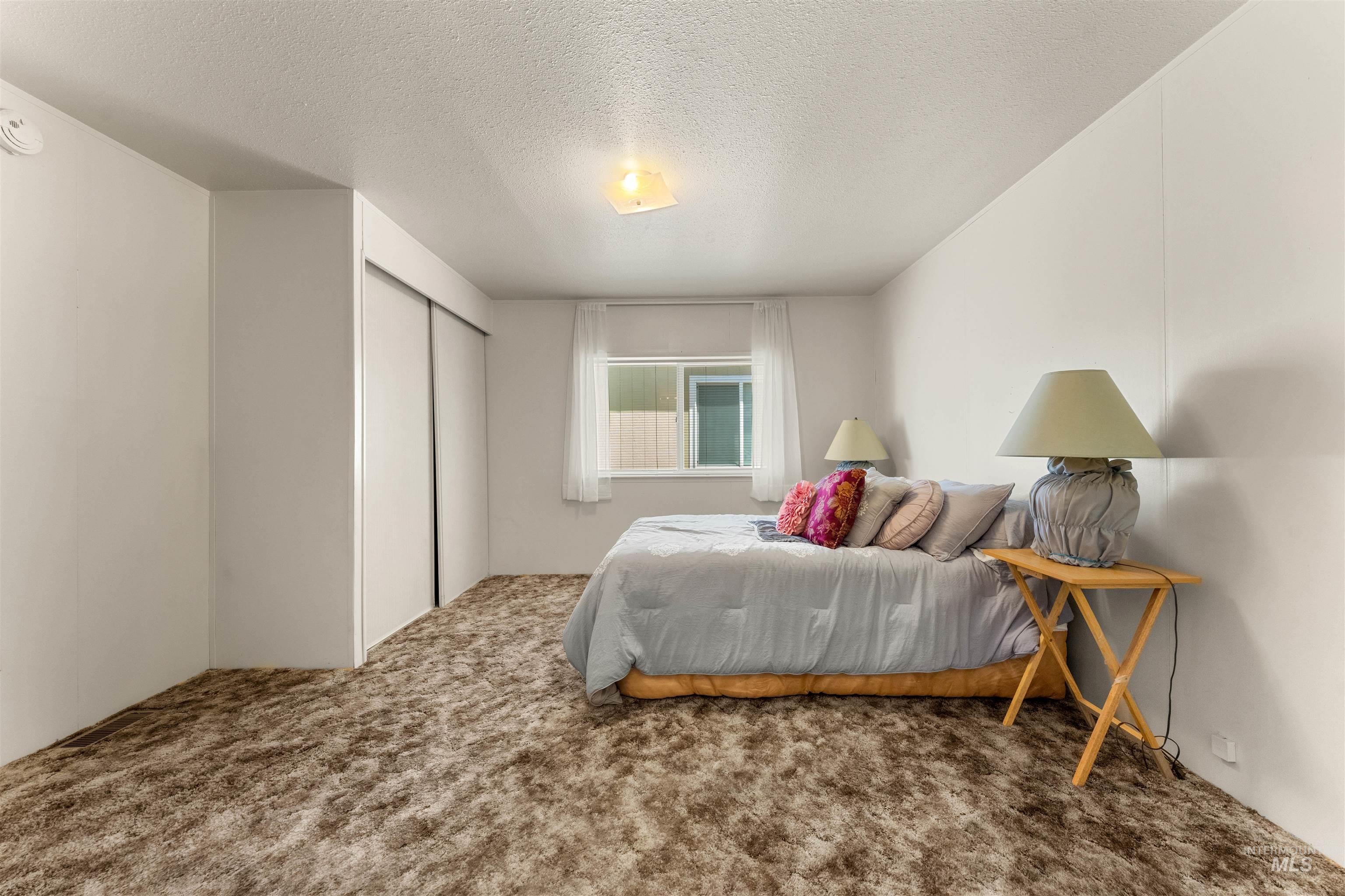 2401 S Owyhee St Unit: 89