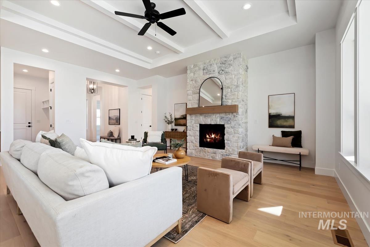 851 W Smokey Lake Dr.