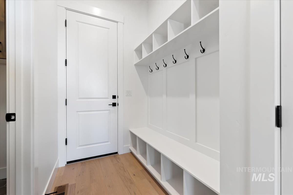 851 W Smokey Lake Dr.