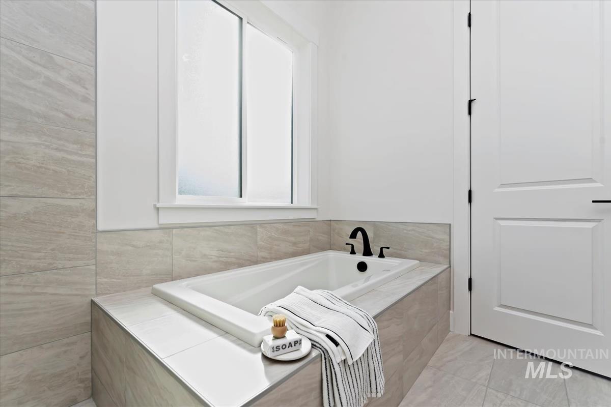 851 W Smokey Lake Dr.