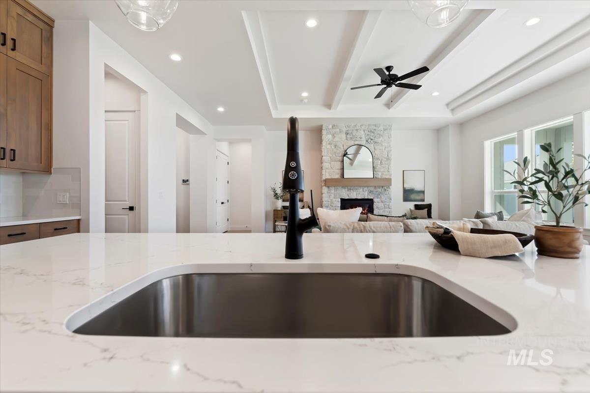 851 W Smokey Lake Dr.