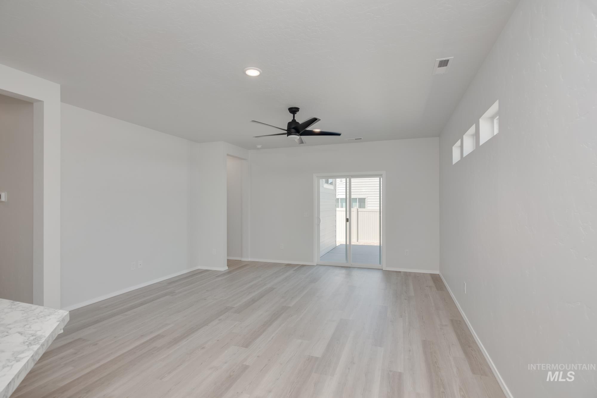 5006 W Riva Capri St