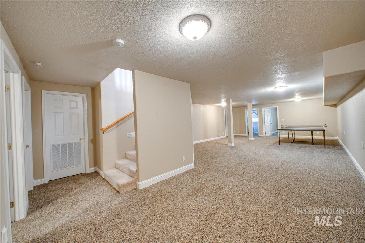 1910 W Campo Lane