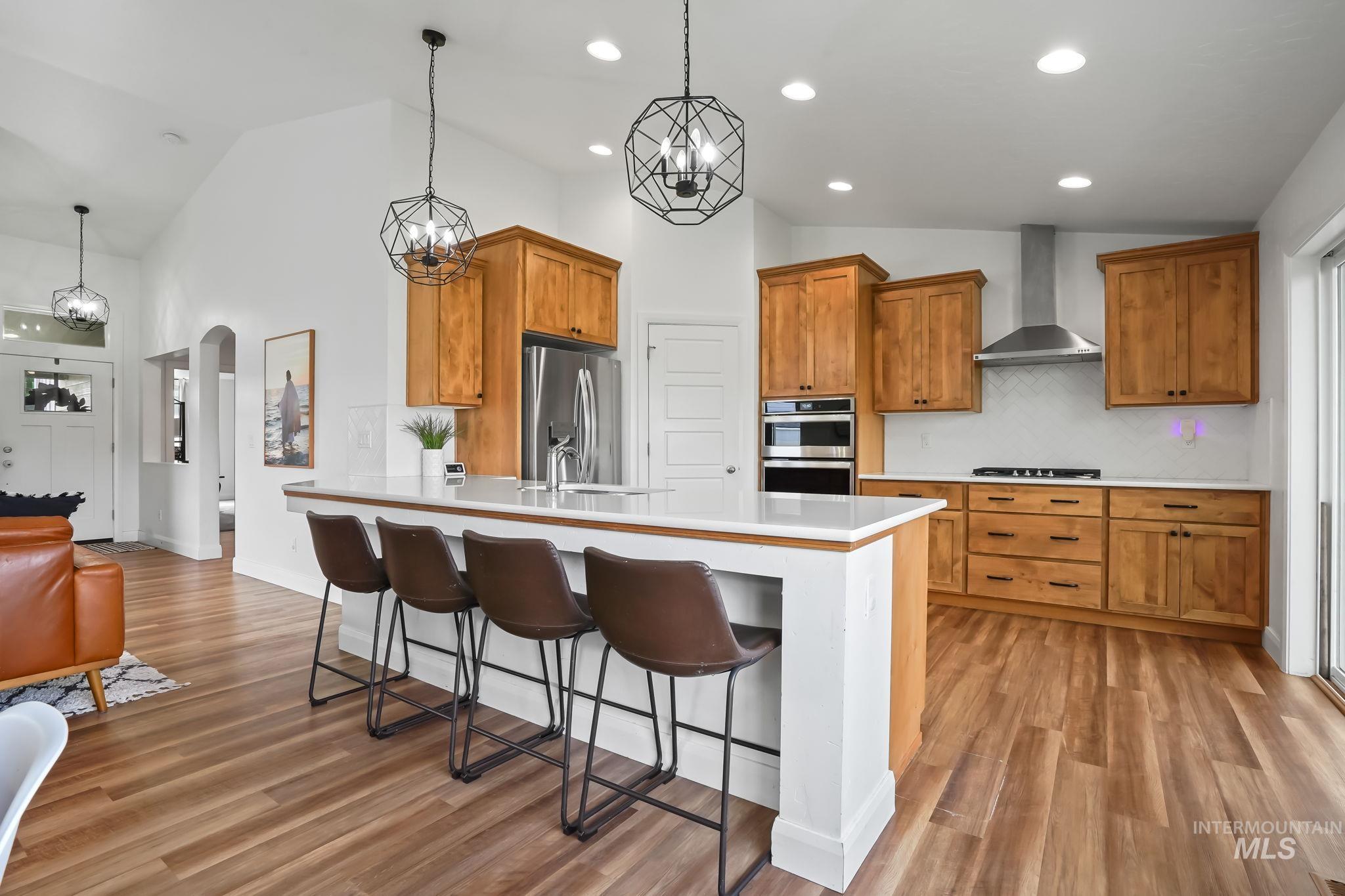 1178 E Imlay