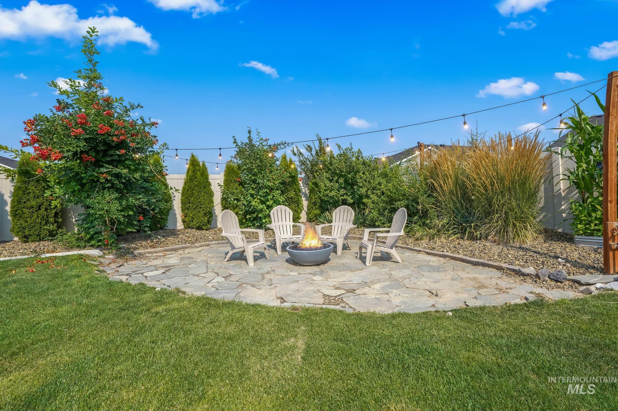 1178 E Imlay