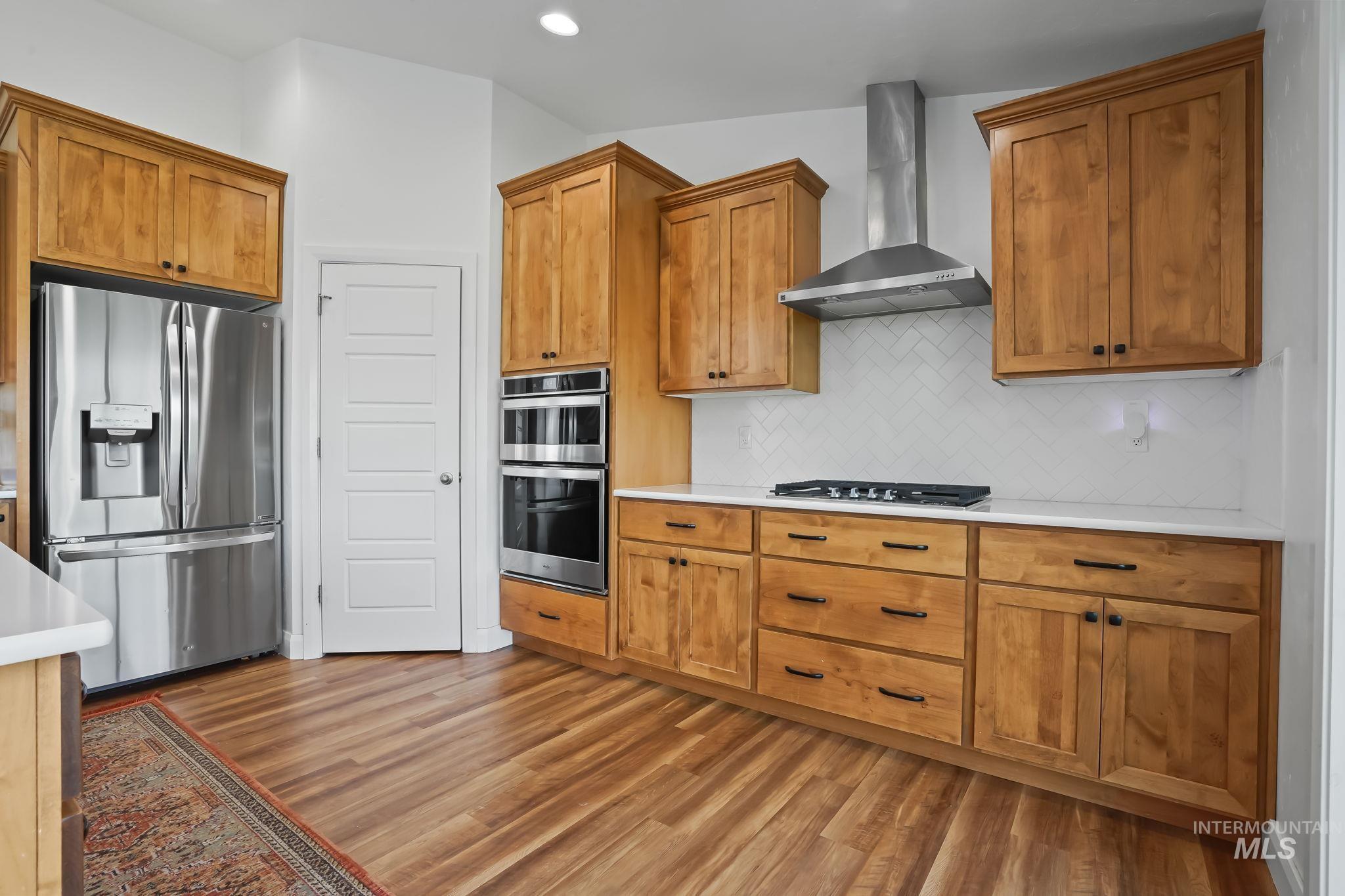 1178 E Imlay
