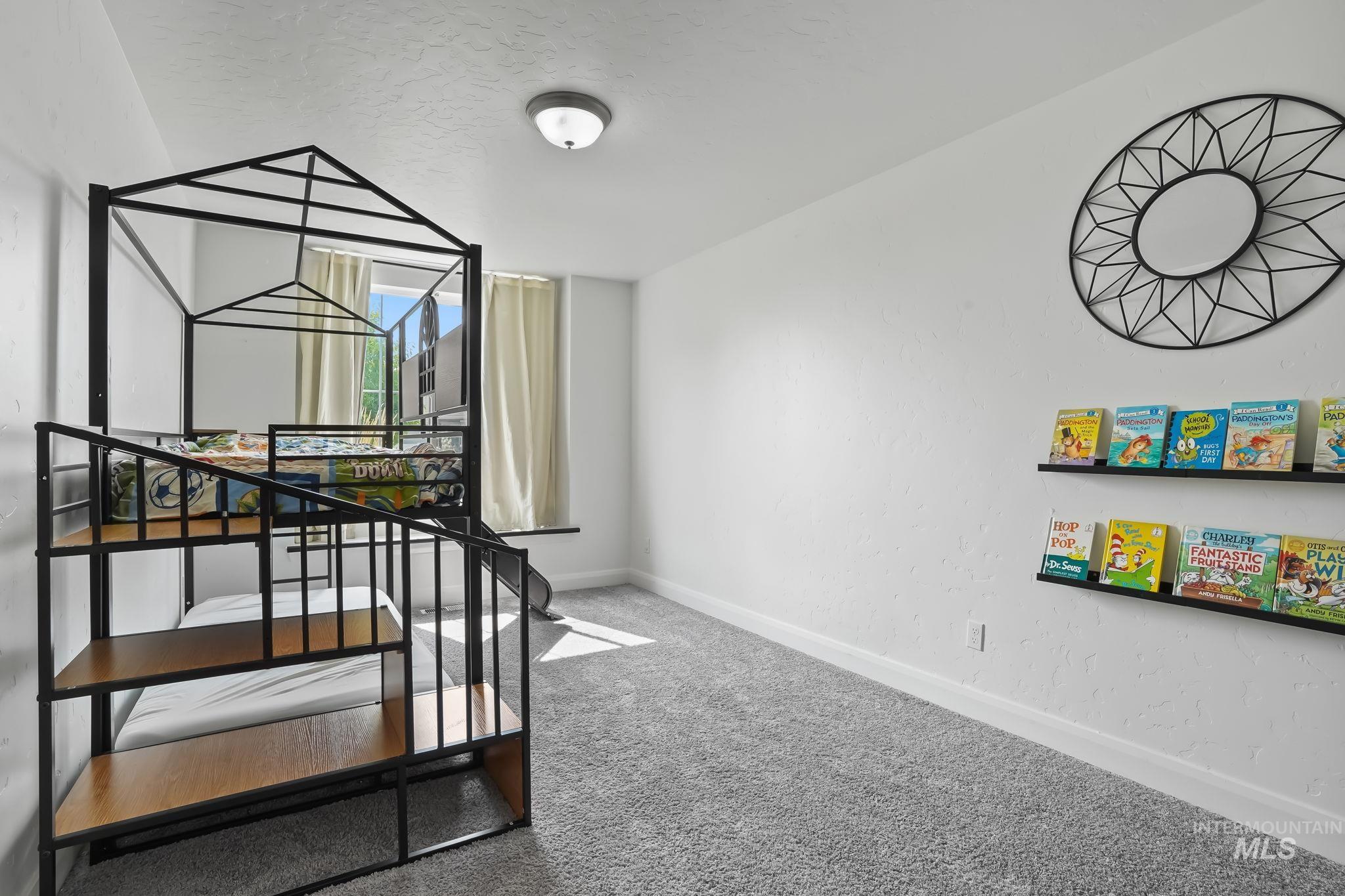 1178 E Imlay