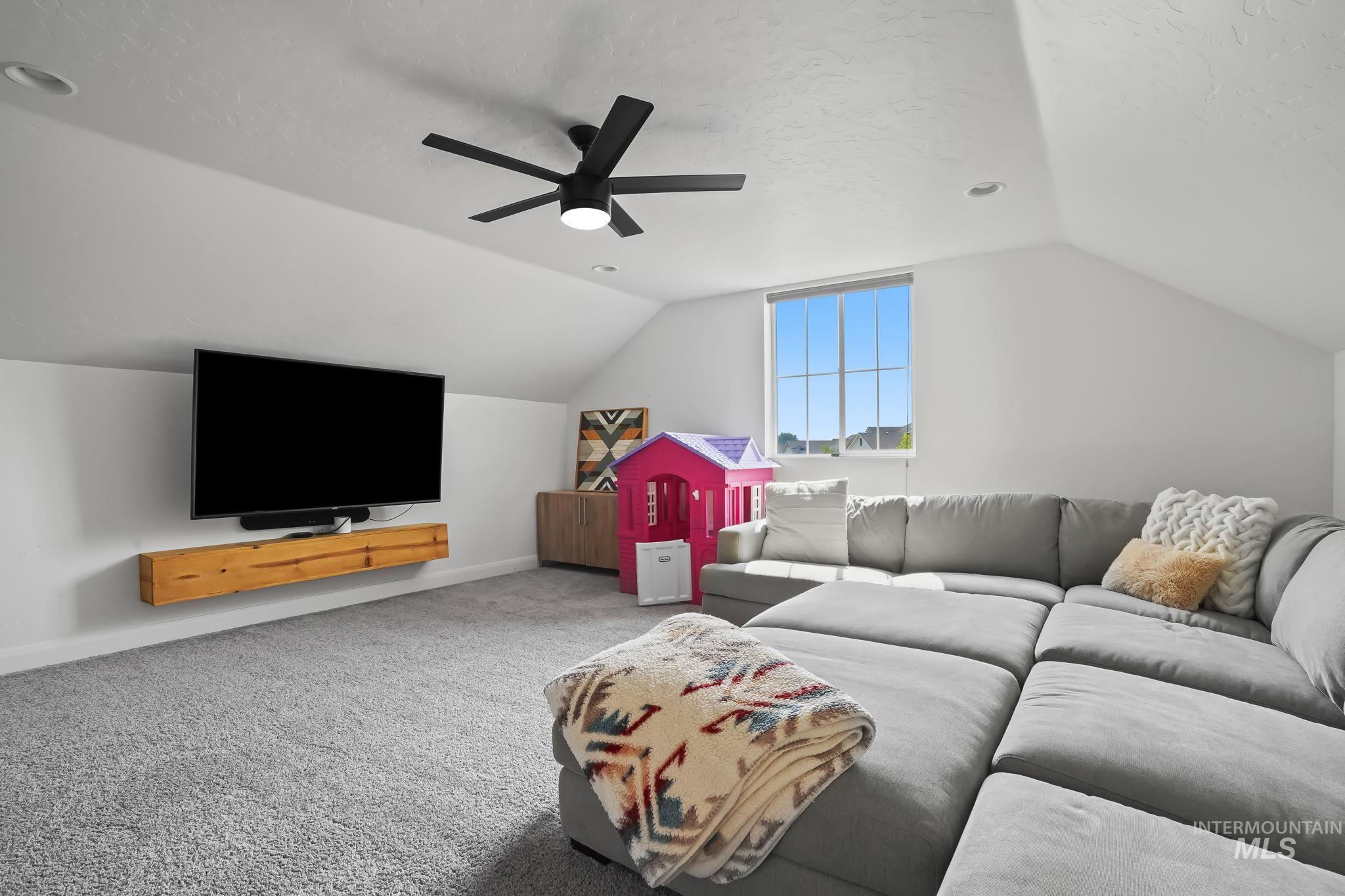 1178 E Imlay