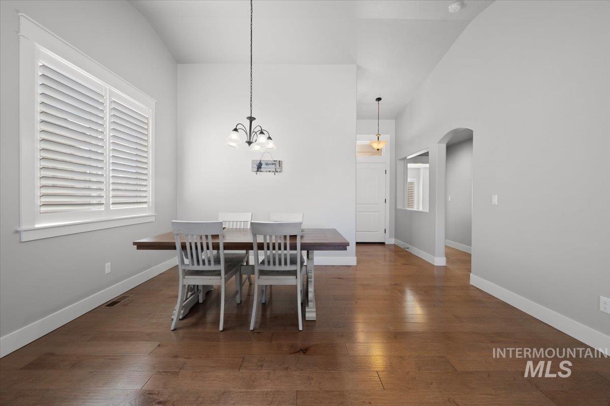 6194 E Mayfield Drive