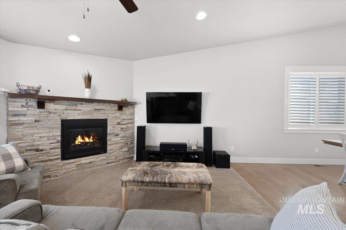 6194 E Mayfield Drive