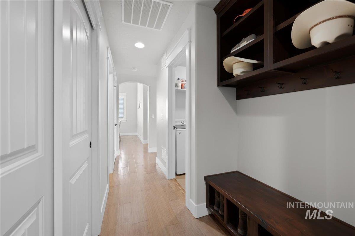 6194 E Mayfield Drive