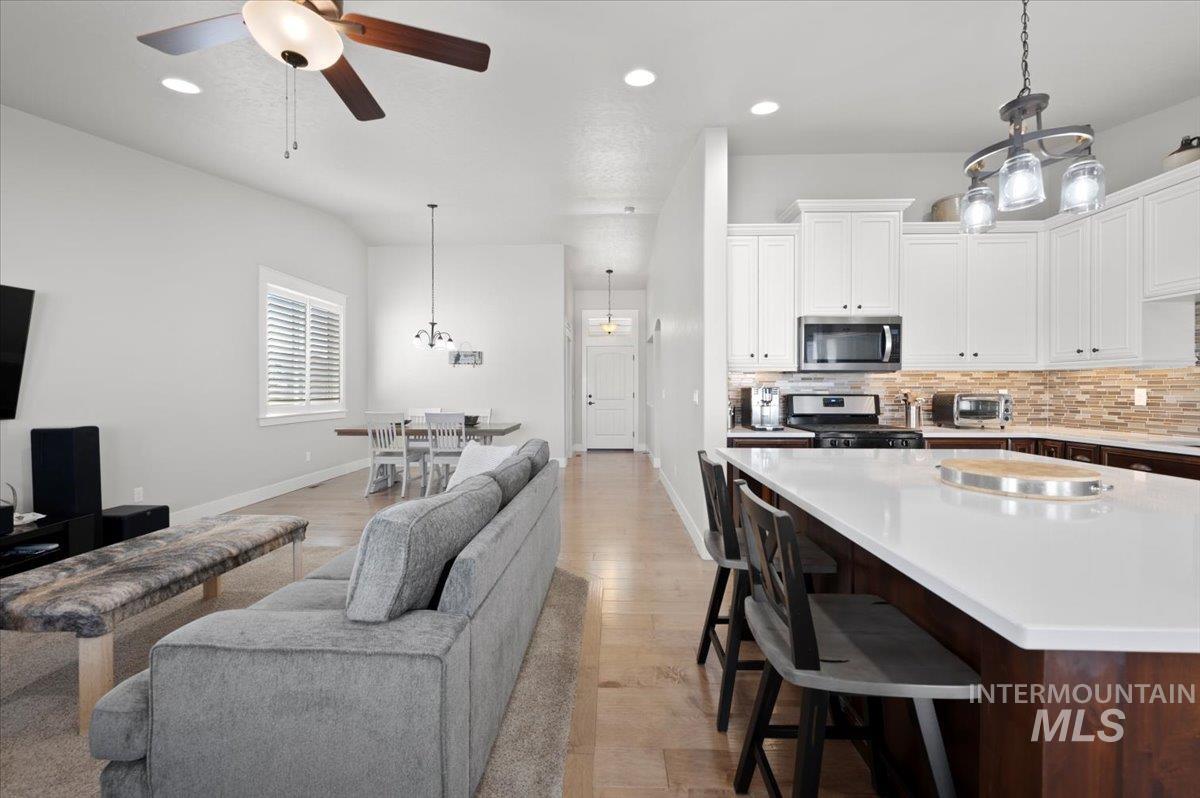 6194 E Mayfield Drive