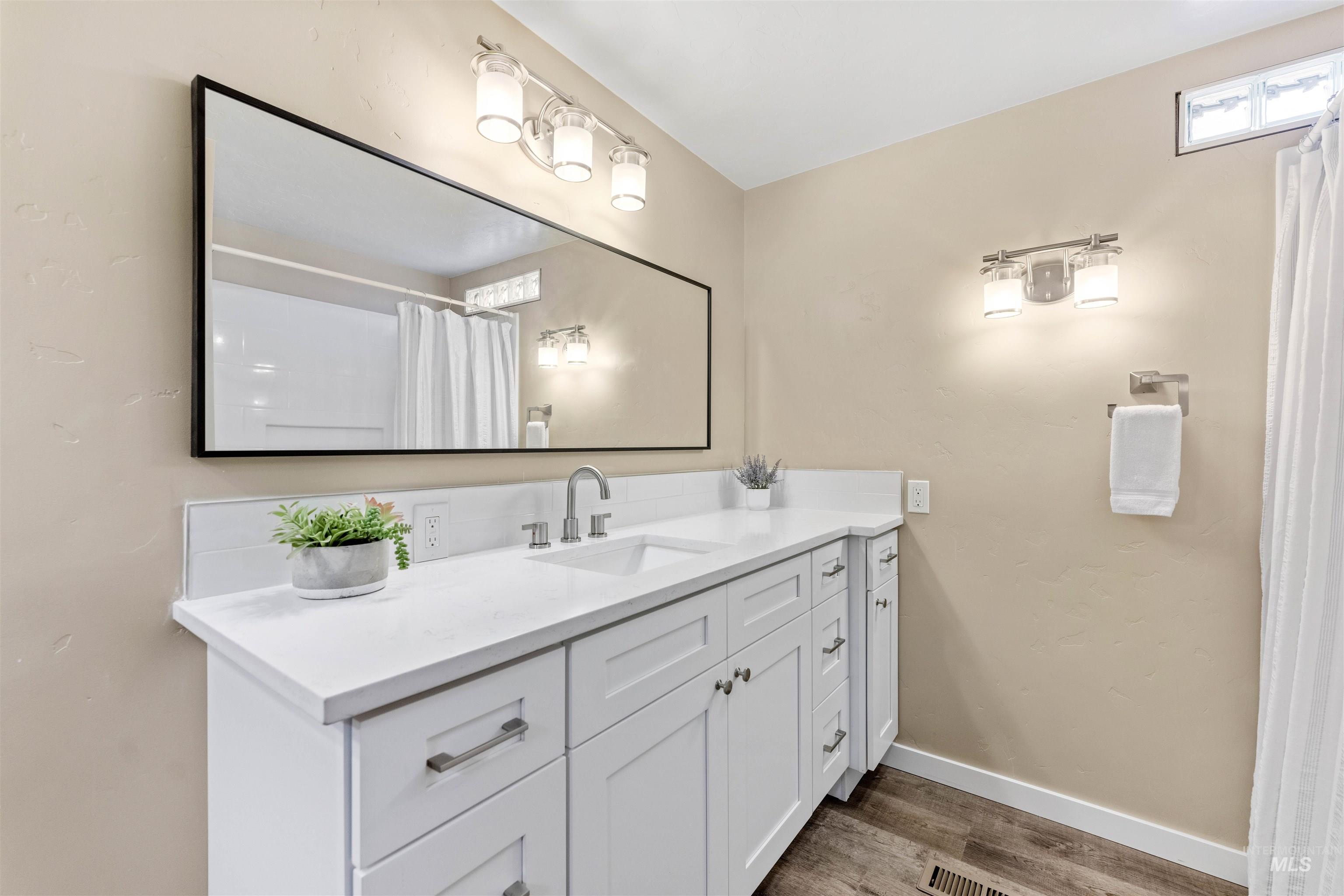 3181 W Alpine St Unit: 4