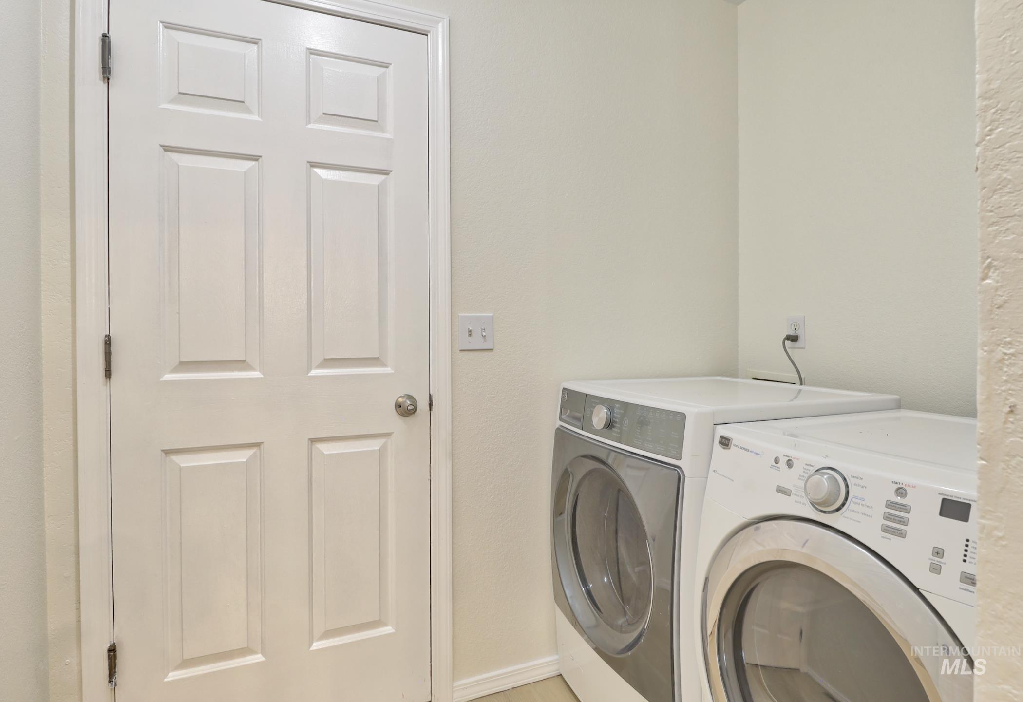 1579 N Manship Place