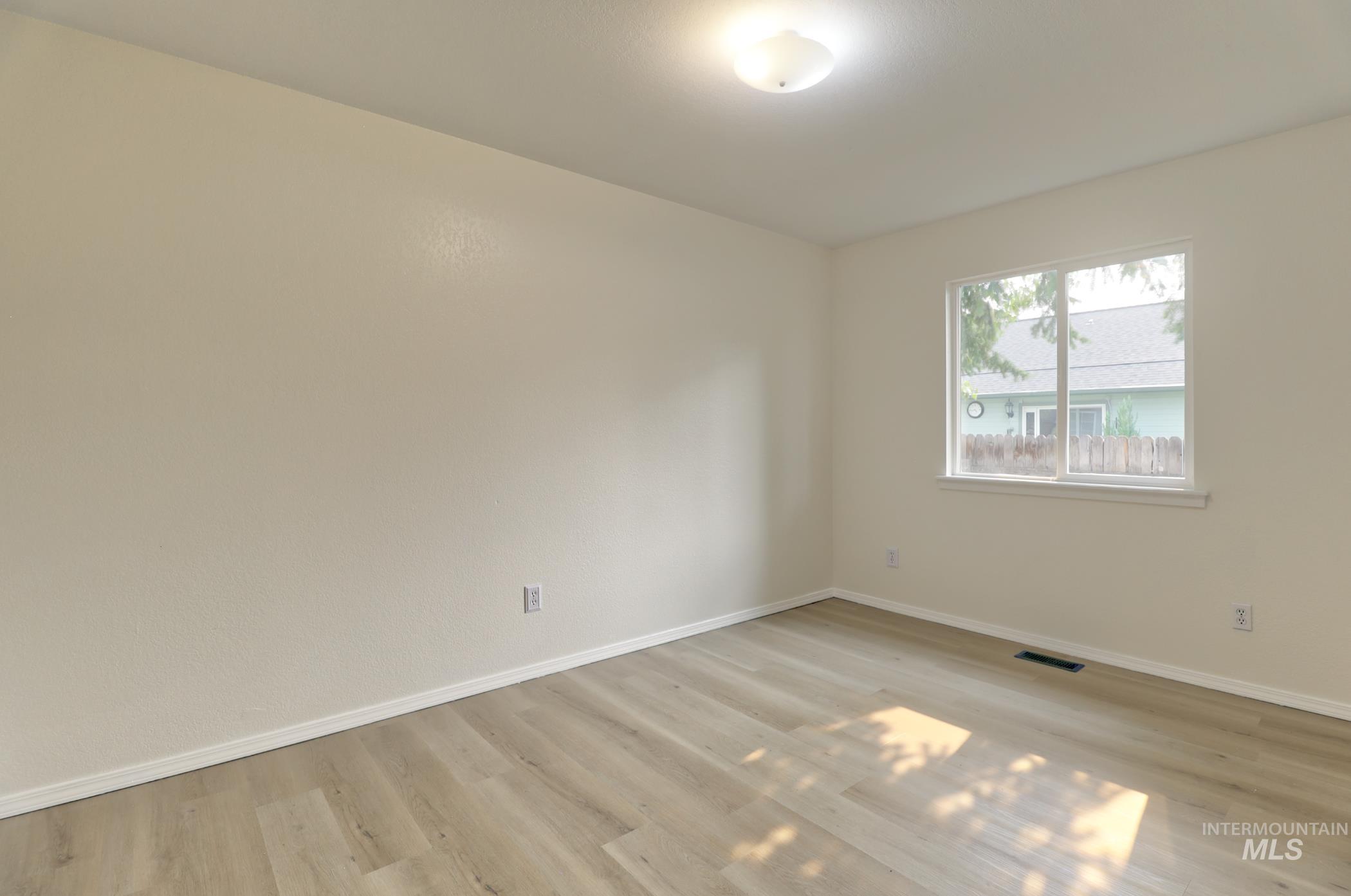 1579 N Manship Place