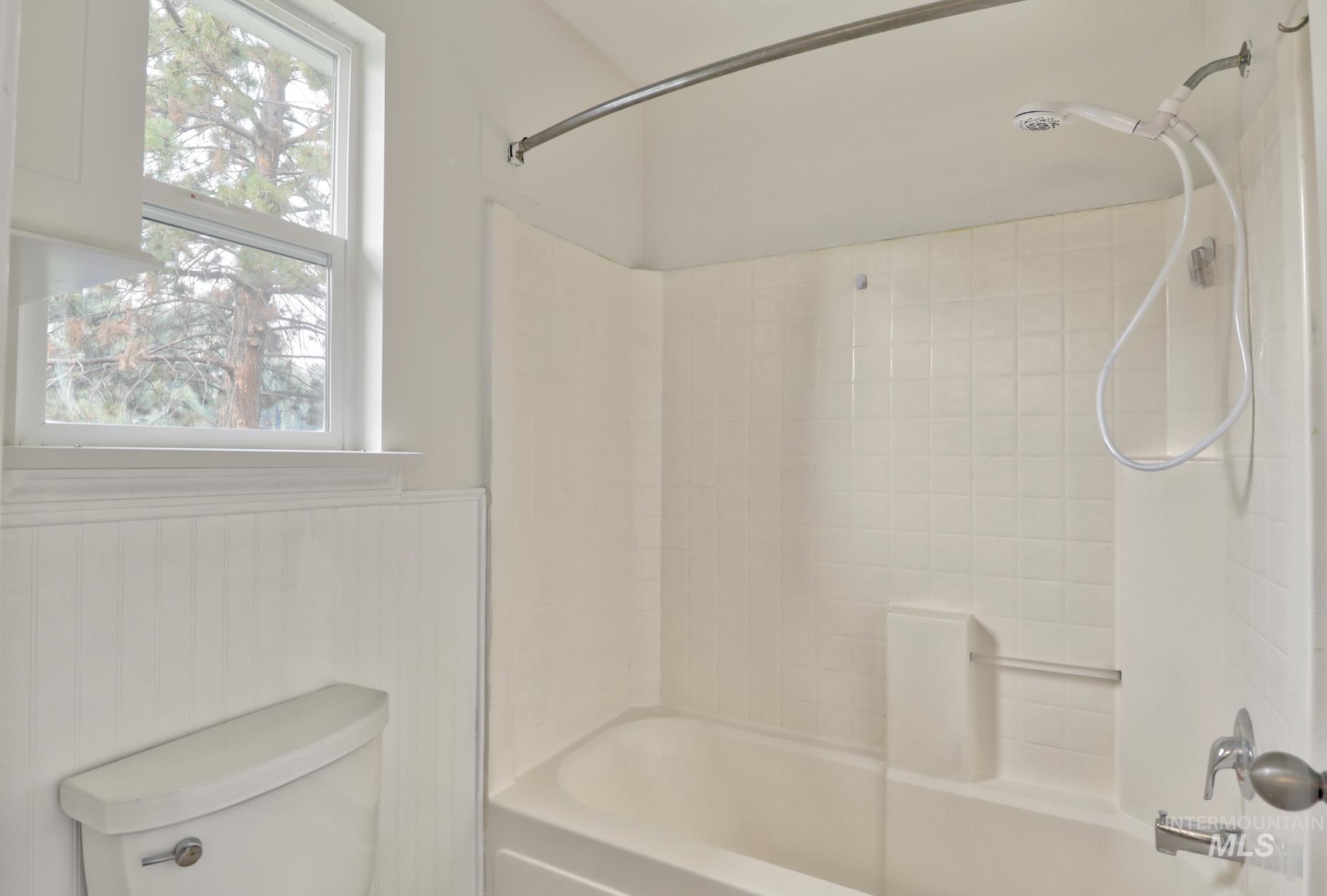 1579 N Manship Place