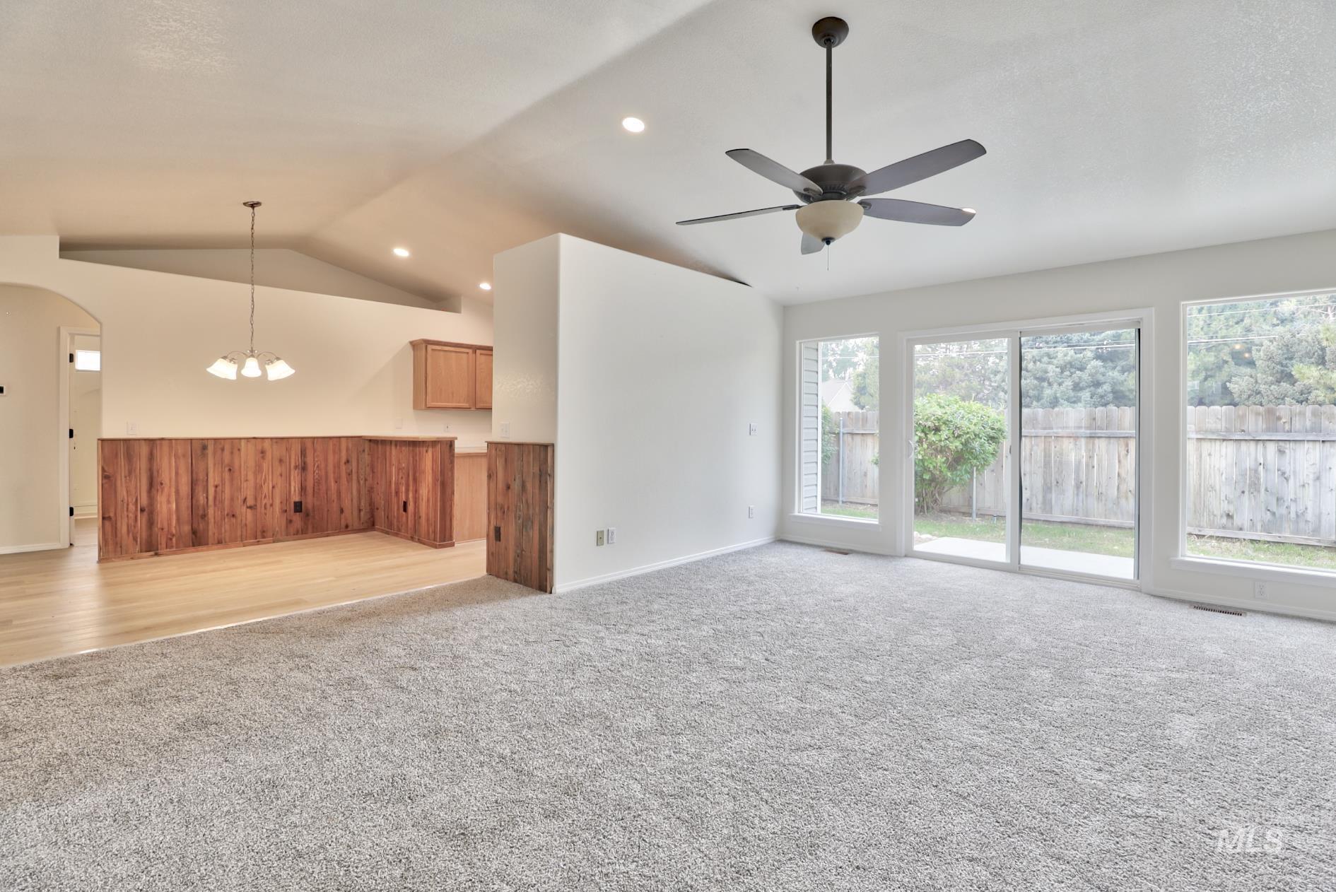 1579 N Manship Place