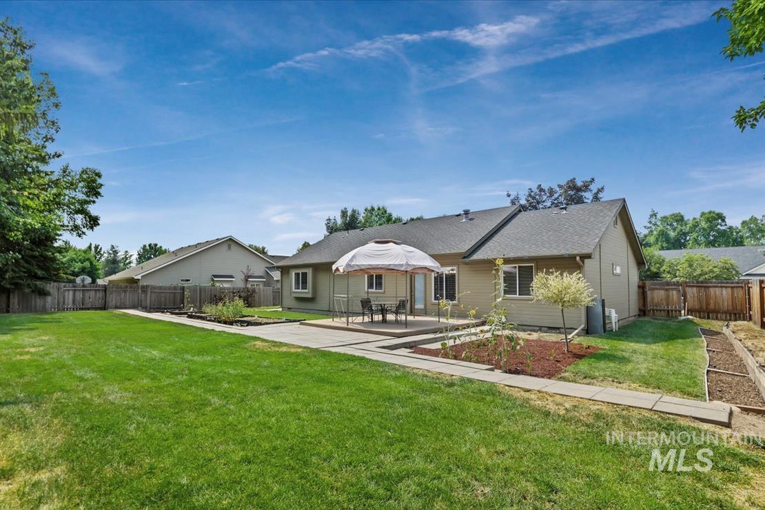 1546 N Prestwick Way