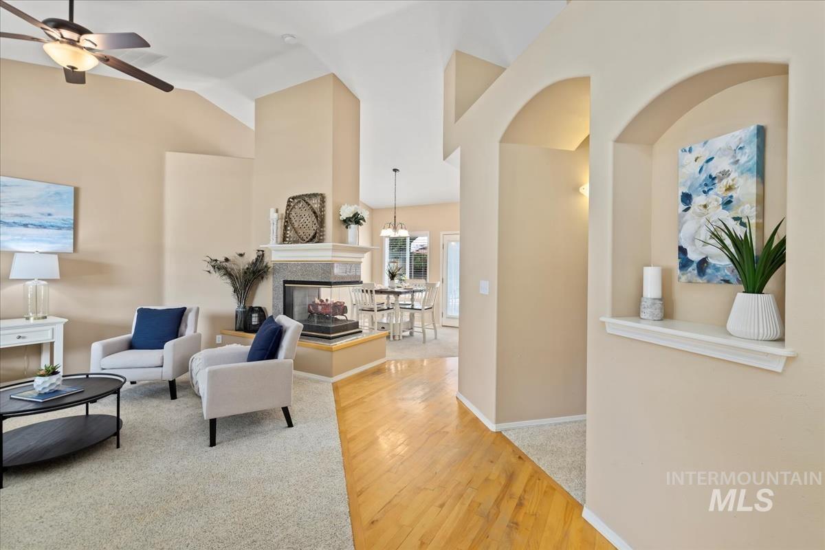 1546 N Prestwick Way