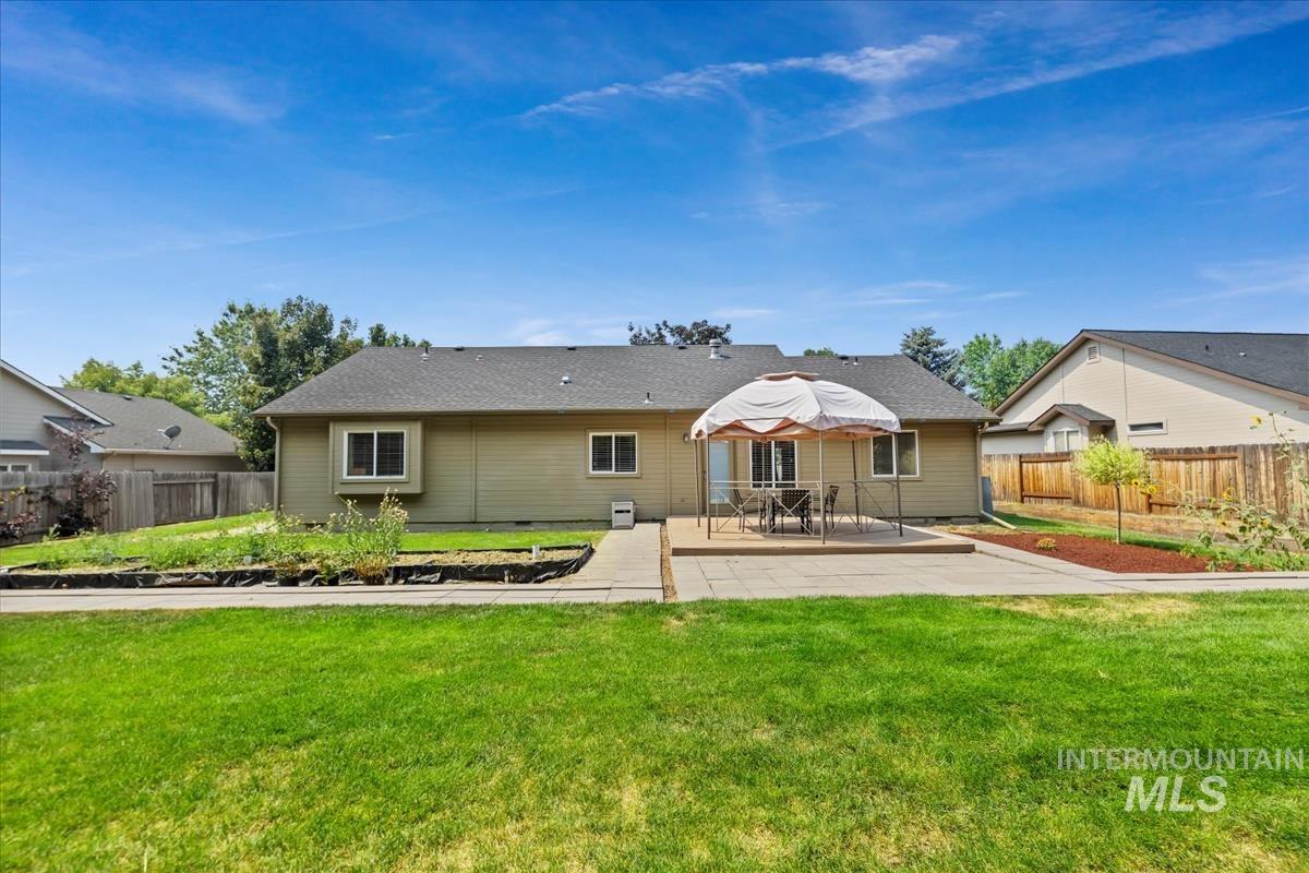 1546 N Prestwick Way