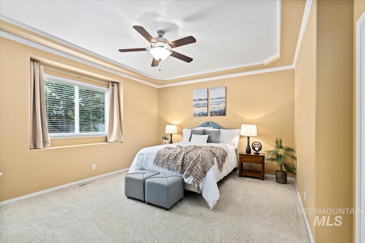 1546 N Prestwick Way