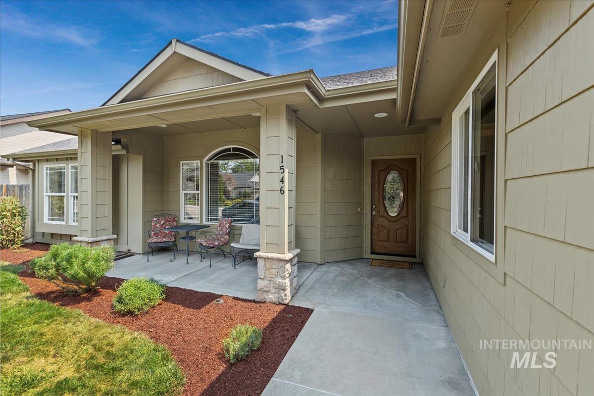 1546 N Prestwick Way