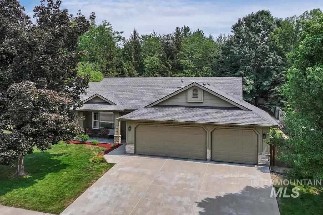 1546 N Prestwick Way