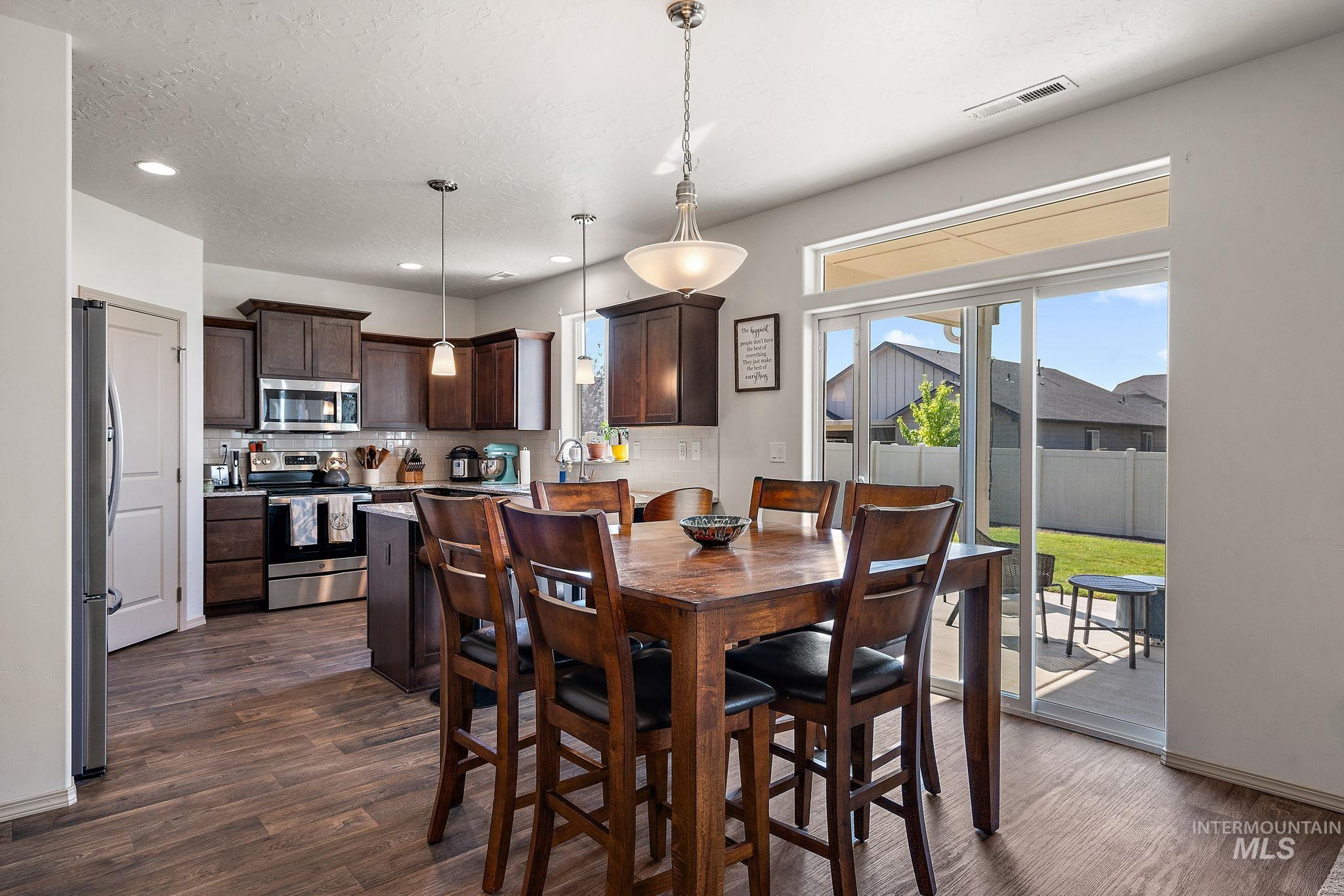 1853 E Porter Unit: E Porter St.