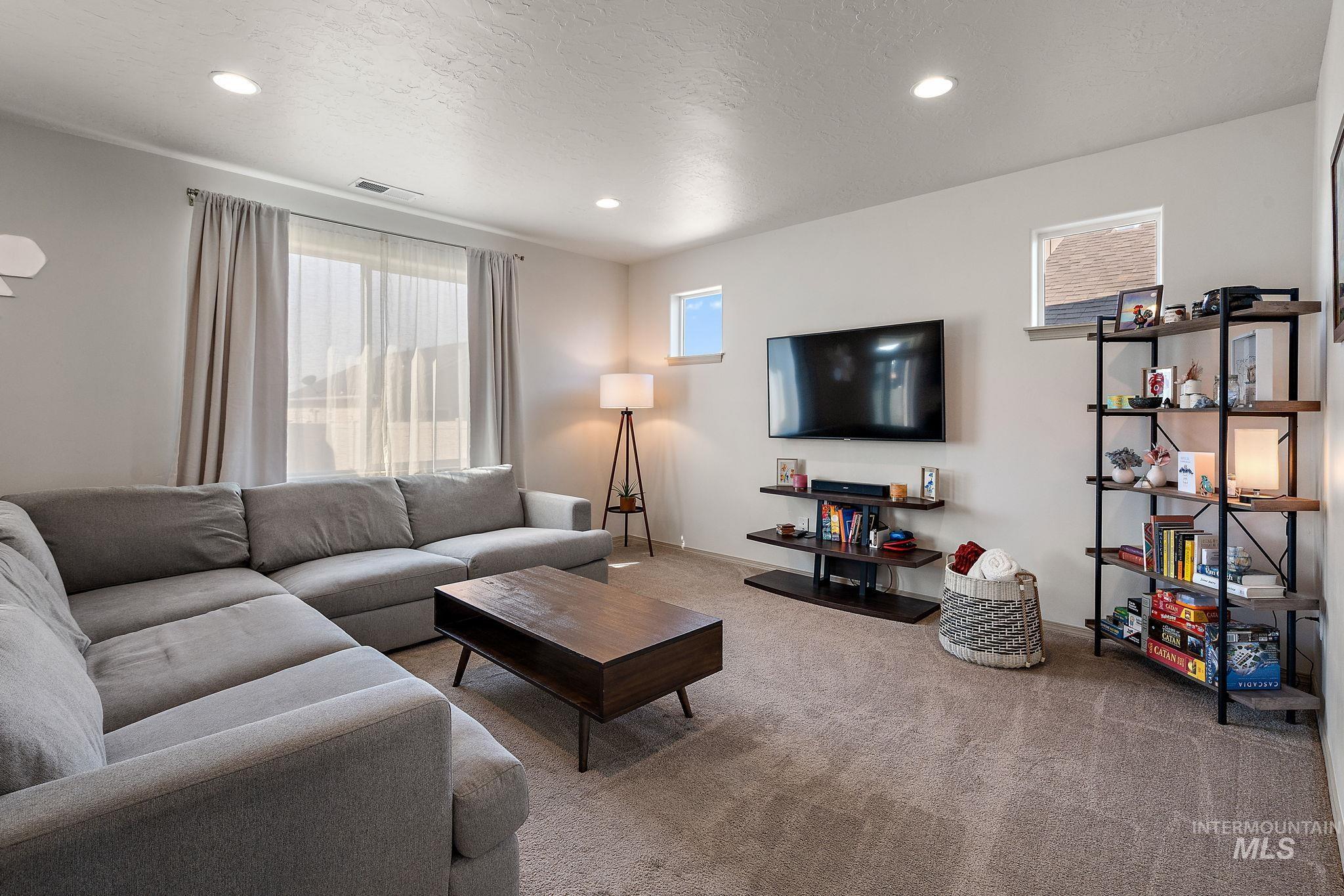 1853 E Porter Unit: E Porter St.