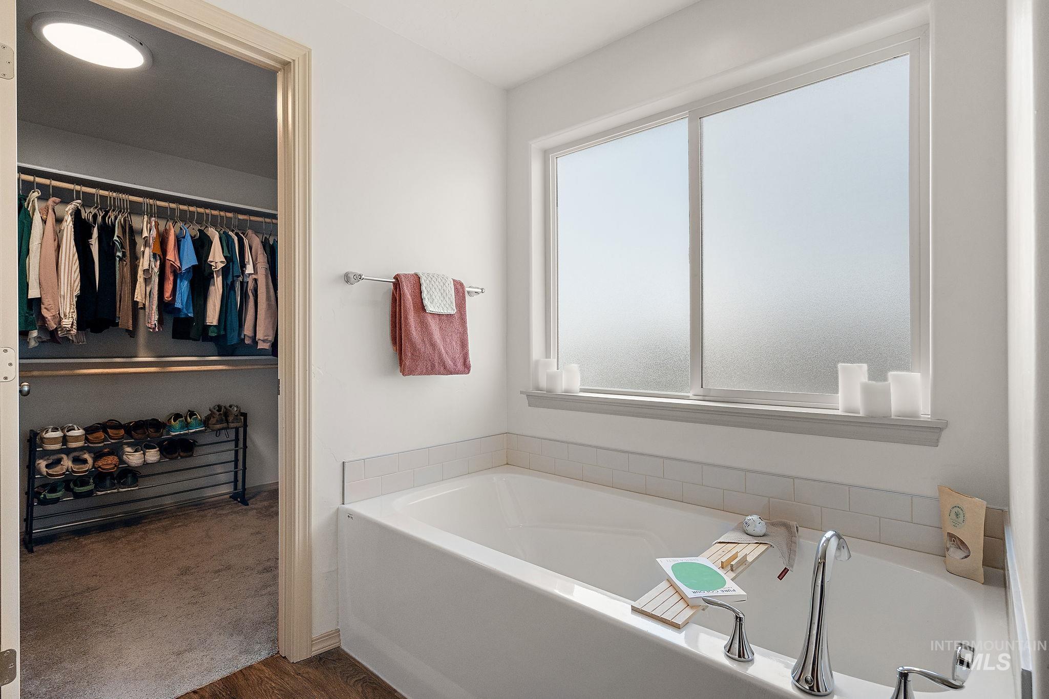 1853 E Porter Unit: E Porter St.