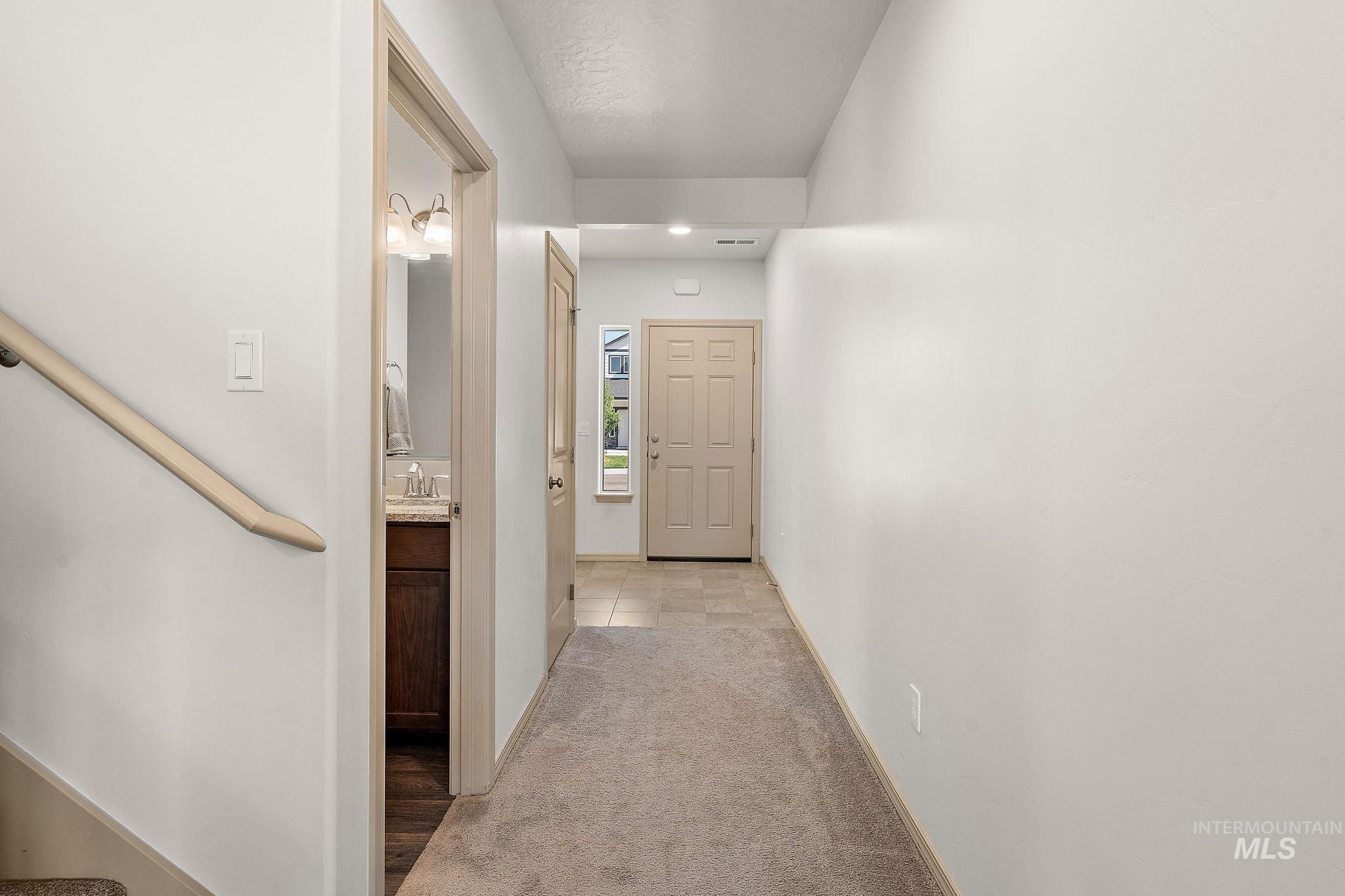 1853 E Porter Unit: E Porter St.